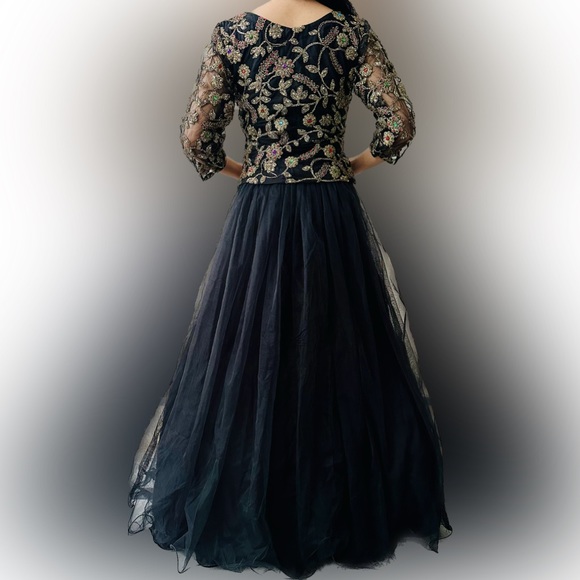 Traditional Pakistani Indian lehenga choli in black eid formal wear - Picture 6 of 7